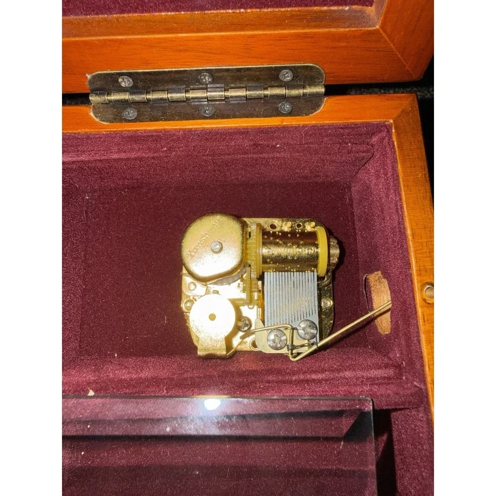 Vtg Wooden Trinket MUSIC Box -Works Scroll, Music Themed- Small Lined